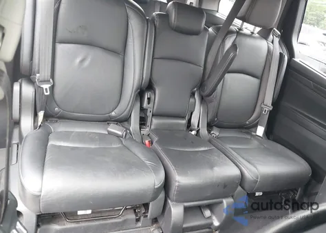 2021 Honda Odyssey Touring z USA, uszkodzony, nr VIN 5FNRL6H82MB028272